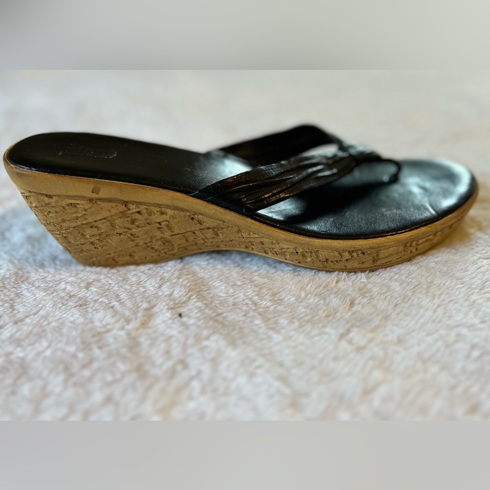 G.H. Bass sandals - black thong with cork wedge bottom. Women’s 8.5. VGUC